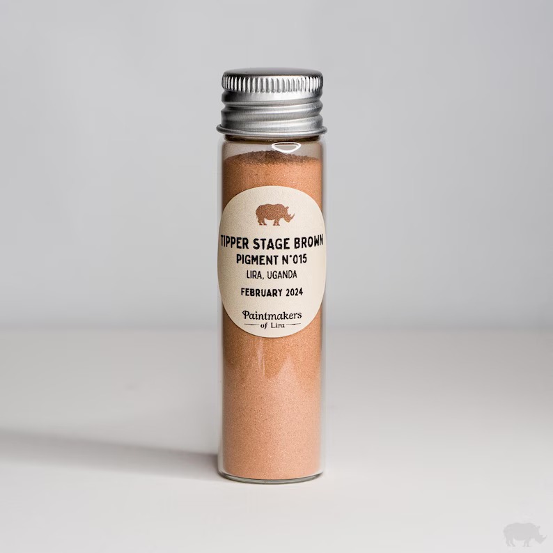 Tipper Stage Brown – Natural Earth Pigment(N° 015, Edition: May 2024)Lira District, Uganda